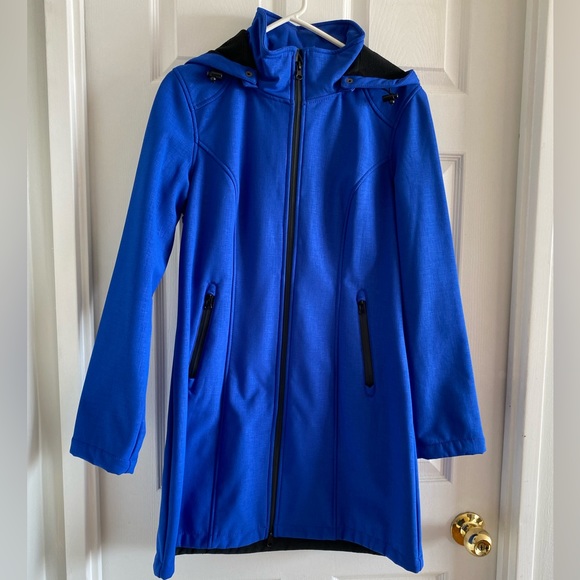 RICKI’S Hooded Soft Shell Jacket with Detachable Fleece Hood - Picture 2 of 14